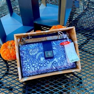 Sakroots large smartphone crossbody